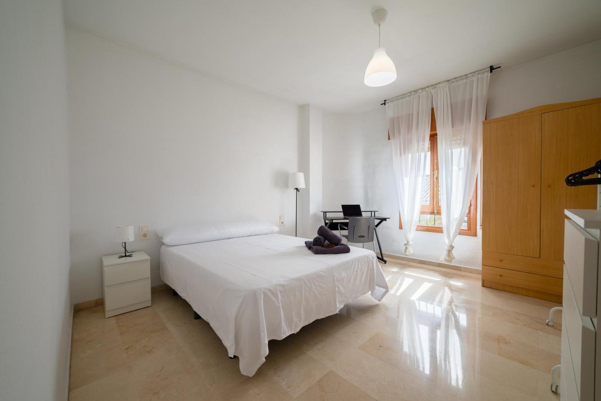 Trendyrooms Granada, Centro A 10 Minutos Andando Экстерьер фото